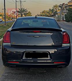 کرایسلەر 300